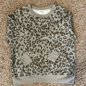 Women’s crewneck sweatshirt